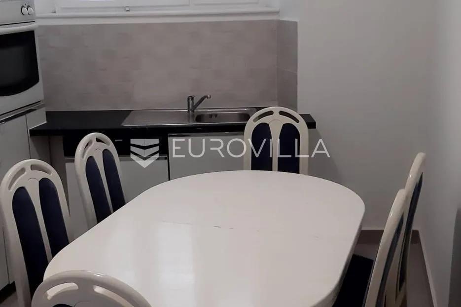otok korčula, blato, dvojna kuća u centru mjesta - slika 6