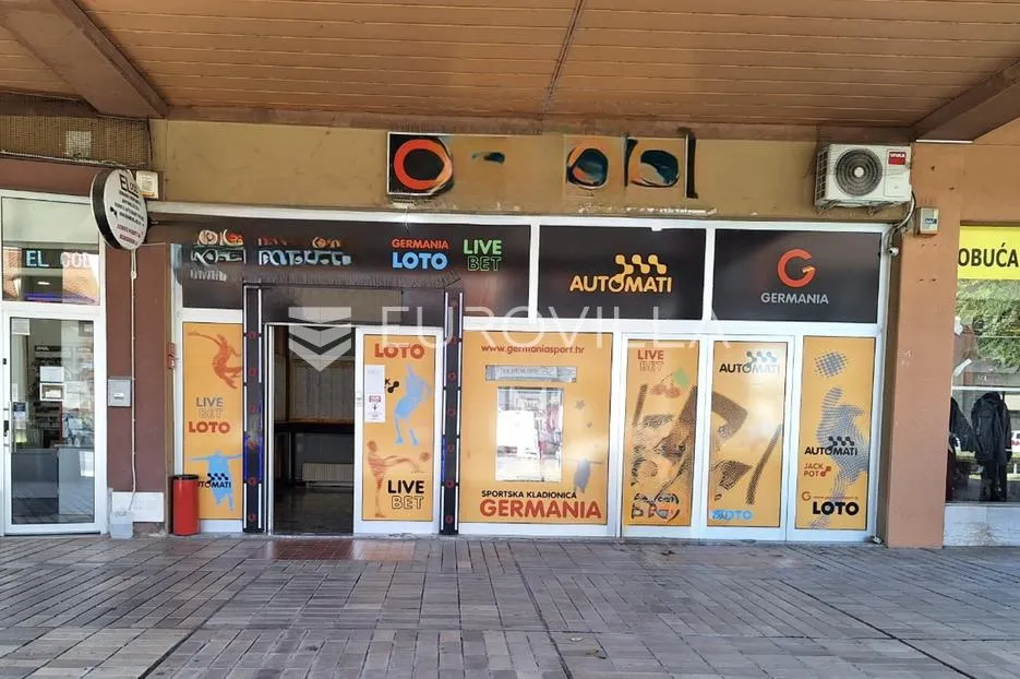 Sisak, poslovni prostor u centru na frekventnoj lokaciji 43 m² - Centar