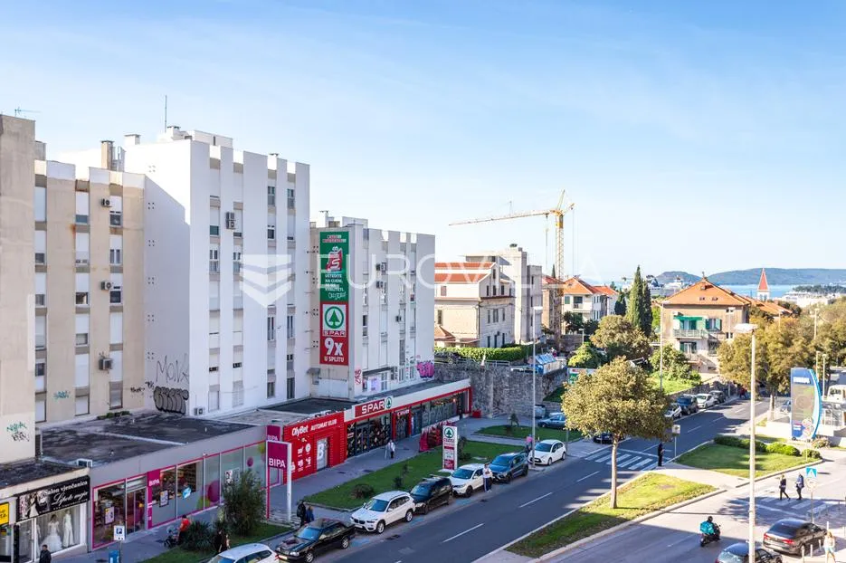 split, poljička cesta, trosoban stan na odličnoj lokaciji - slika 15