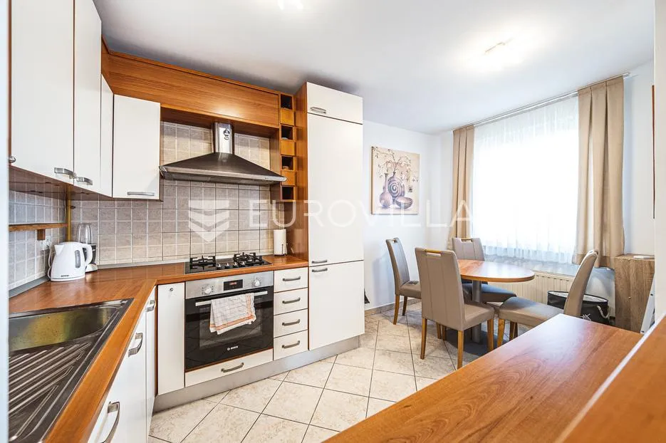 zagreb, črnomerec, prekrasan trosoban stan 64 m² - slika 5