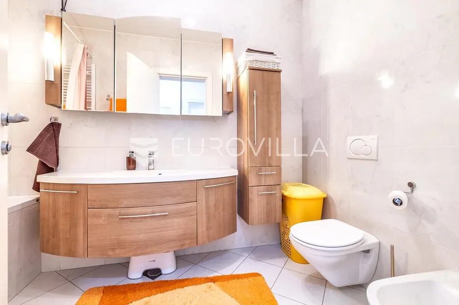zagreb, vrbik, vmd, odličan peterosoban stan 148 m², dupla garaža - slika 7