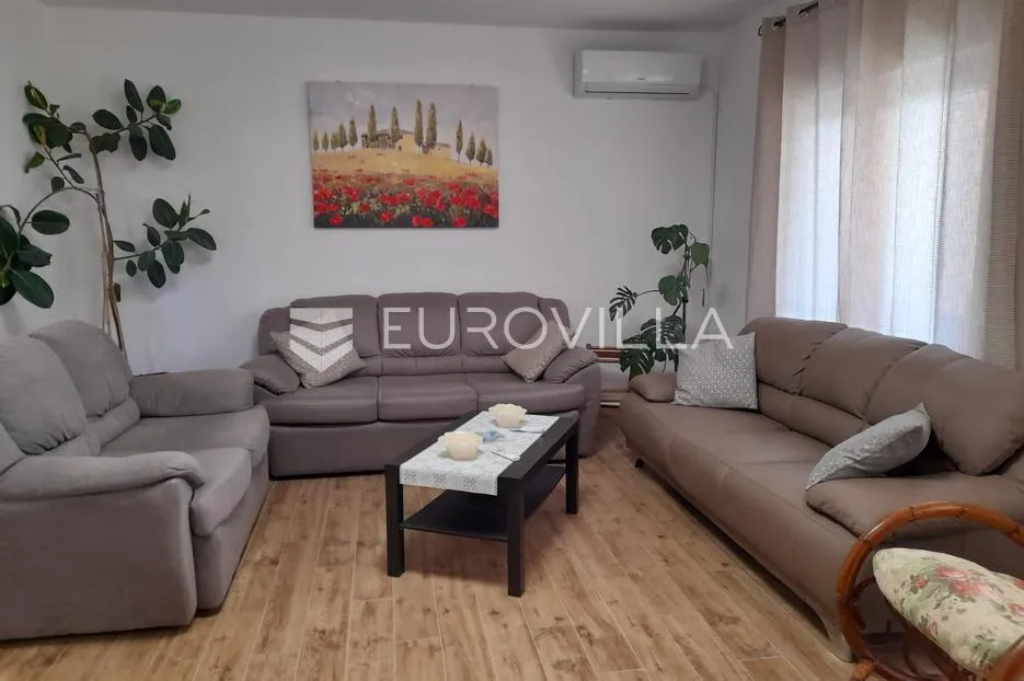 istra, fažana, prostrana kuća površine 200 m² s bazenom, 600 m od mora - slika 9