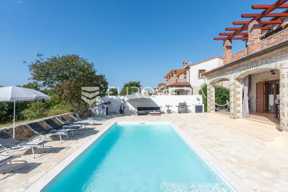 istra, svetvinčenat, prekrasna kamena katnica s bazenom 32 m² i jacuzzijem, 155 m² - slika 49
