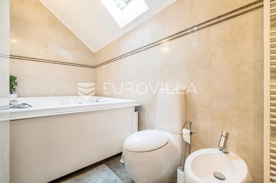 trešnjevka, novouređen dvosoban stan 68 m² - slika 4