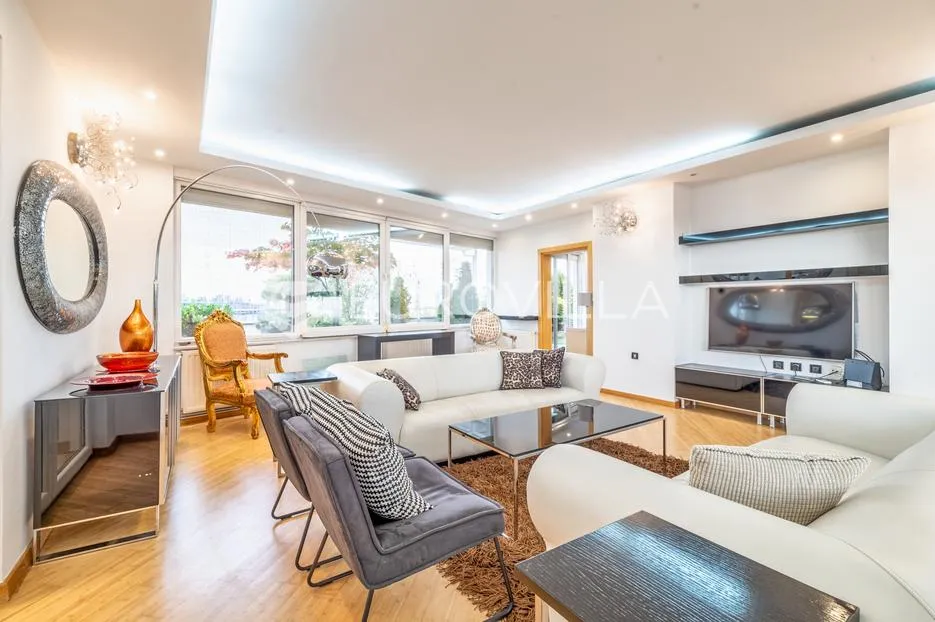 zagreb, trakošćanska, luksuzan četverosoban penthouse 304 m² i garaža za dva automobila - slika 2