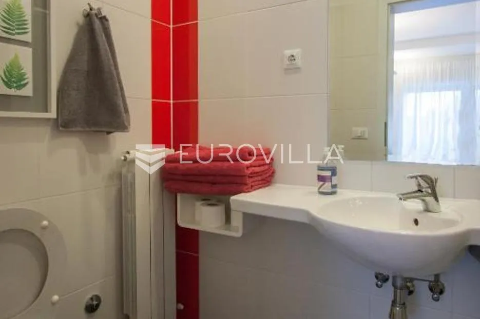 istra, pula, stan 110 m², odmah useljiv - slika 19
