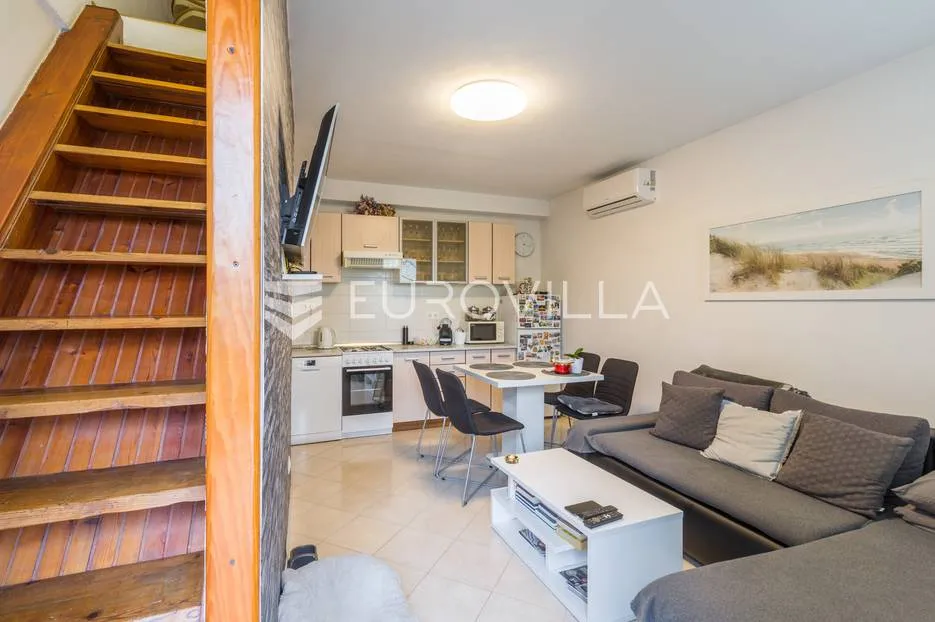 istra, rovinj, predivna kuća od 75 m² u centru grada s pogledom na more - slika 4