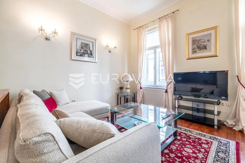 zagreb, centar, teslina, predivan trosoban stan, neto površine 74 m², top lokacija - slika 2