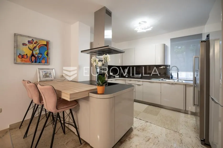 opatija, matulji, predivna moderna villa 400 m2 s bazenom - slika 7
