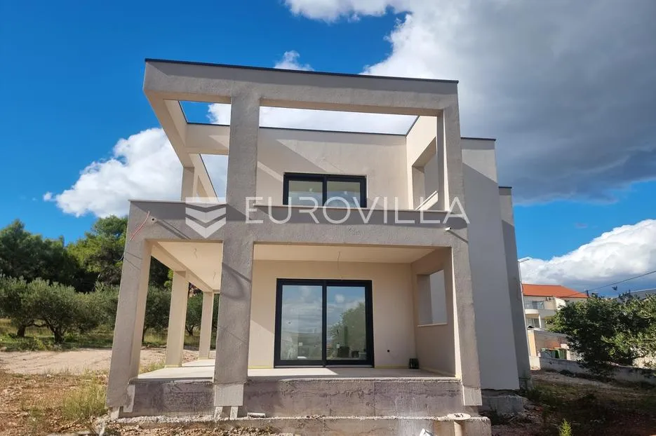 vodice, moderna kuća s bazenom, 190,58 m² - slika 6