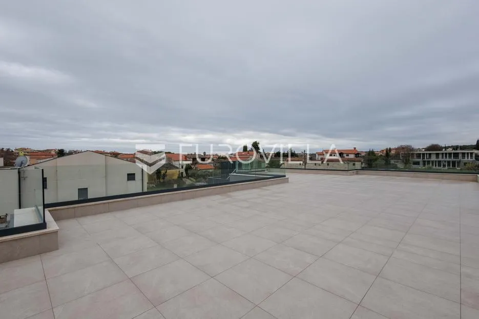 istra, pomer, unikatna, moderna villa 20 m od mora 322 m² - slika 31