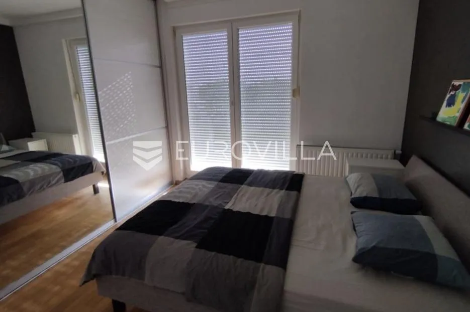zagreb, maksimir, trosoban stan 87 m² s terasom i parkirnim mjestom - slika 3