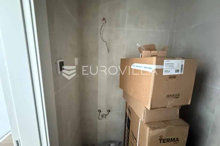 ližnjan, novogradnja, prizemlje, vrt 135 m², 600m do mora - slika 14