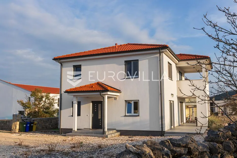 vrbnik, novogradnja od 152 m² s dvorištem - slika 20