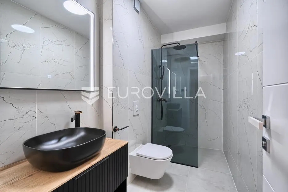 ražanj, novoizgrađena vila u prvom redu do mora - slika 18