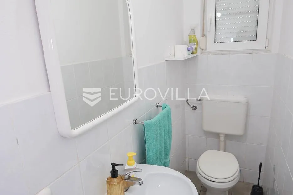zadar, bokanjac, prostrana kuća površine 376 m² s velikim potencijalom - slika 29