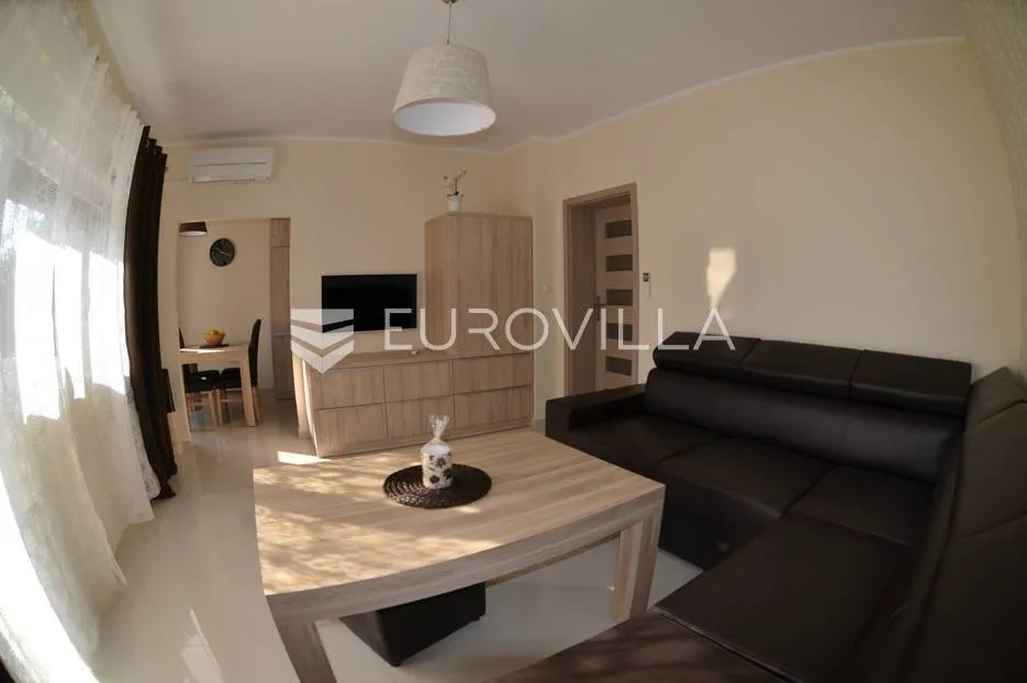 medulin, samostojeća kuća s tri apartmana nkp 240 m2 i pogledom more - slika 25