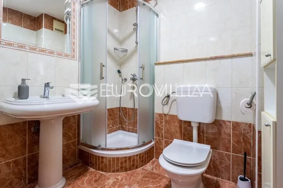 podstrana, mutogras, četverosoban stan s pogledom na more - slika 11