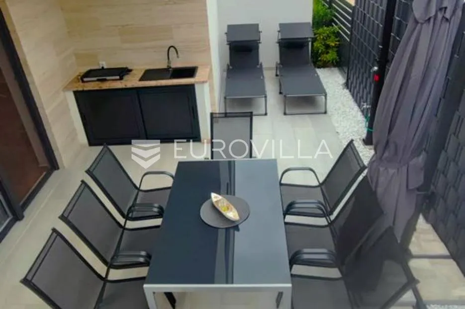 vir, atraktivan dvoetažni apartman s 3 spavaće sobe i pogledom na more - slika 65
