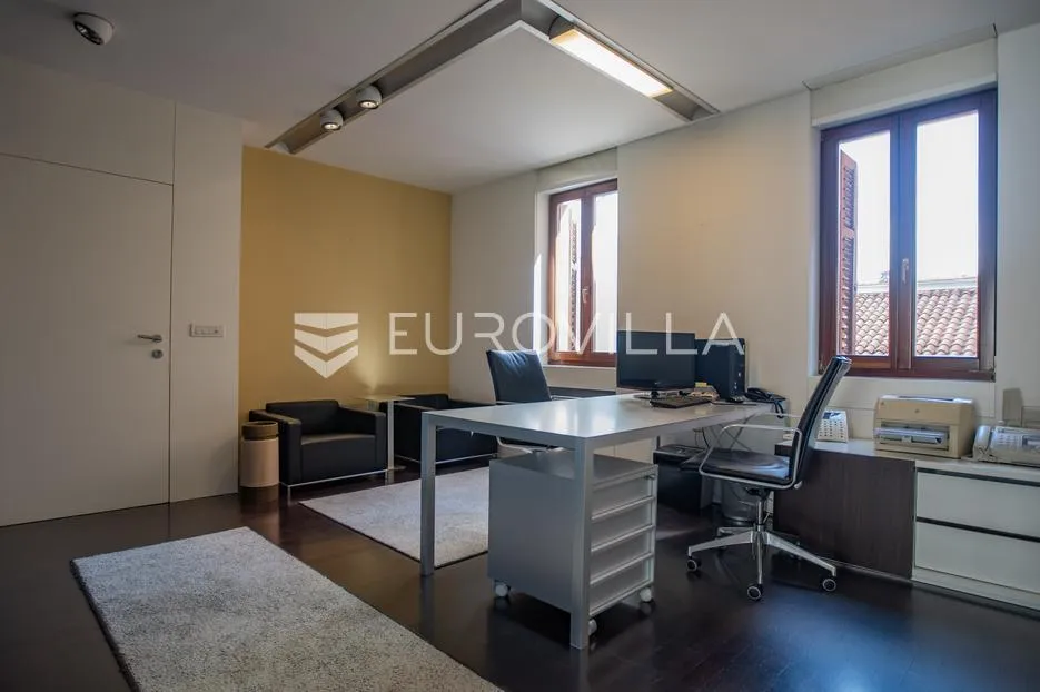 istra, rovinj, prostran poslovni 171 m2 prostor u centru grada - slika 24
