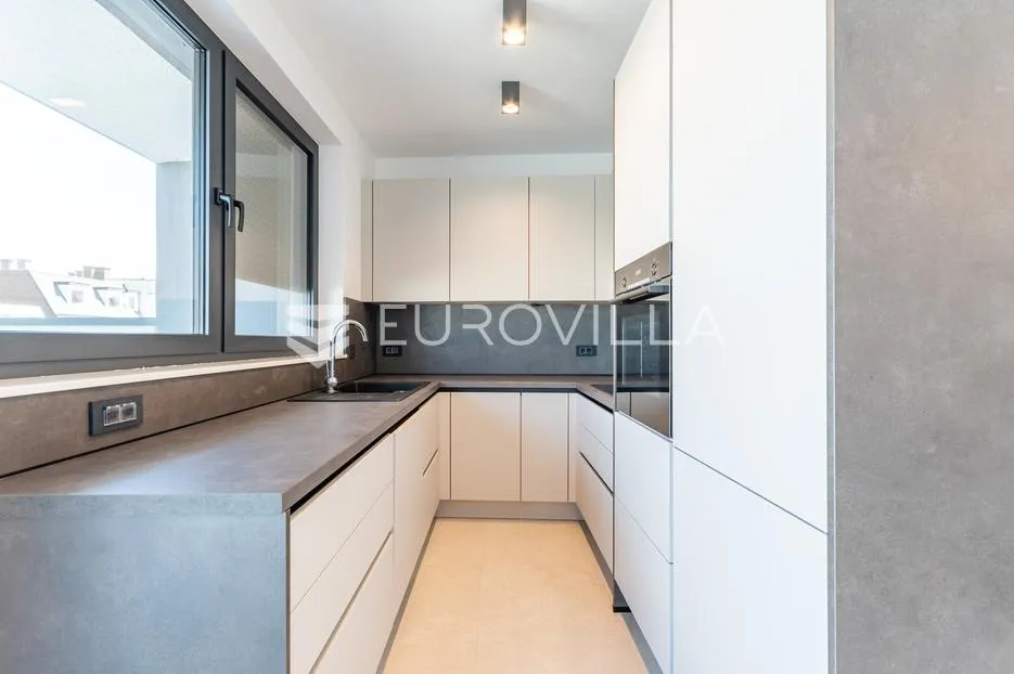 varaždin, centar, moderan penthouse na odličnoj lokaciji s parking mjestom, novogradnja - slika 2