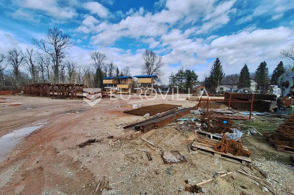 karlovac, ilovac, građevinsko zemljište 8050 m², odlična lokacija - slika 2