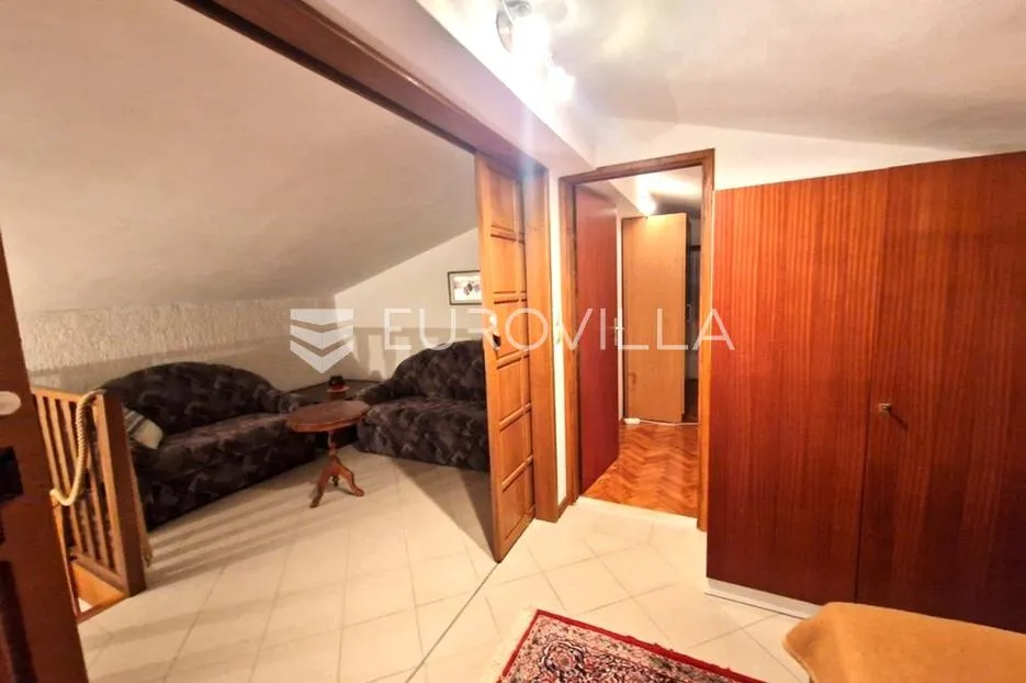 vir, šarmantna kuća s velikim vrtom i garažom na izuzetnoj lokaciji - slika 30