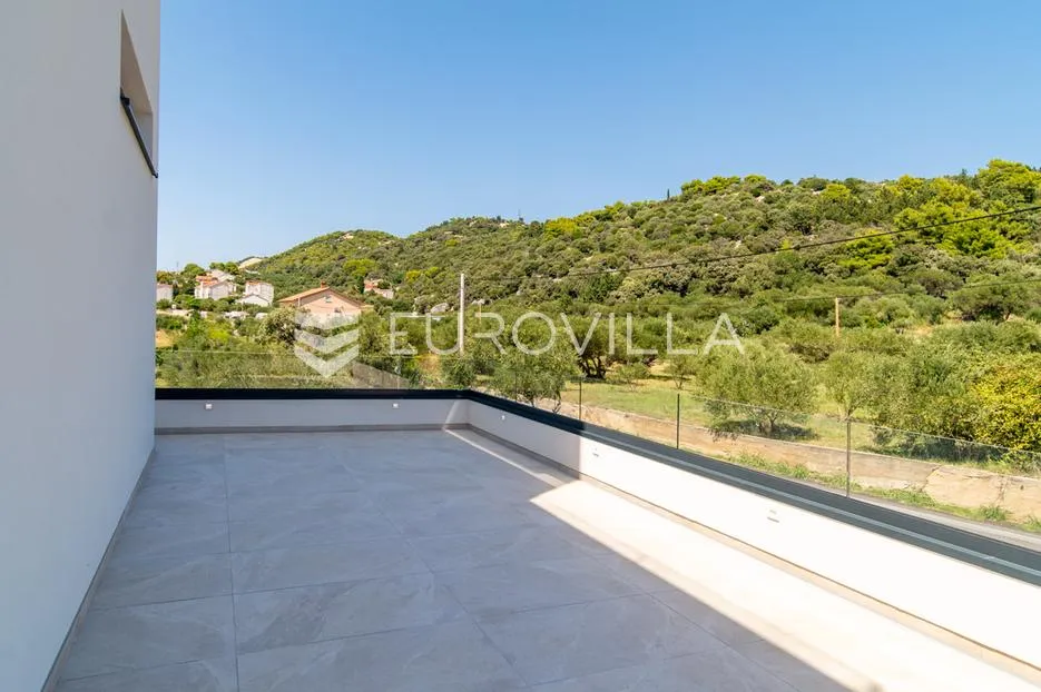 otok rab, barbat, moderan trosoban stan 107 m², pogled na more - slika 20