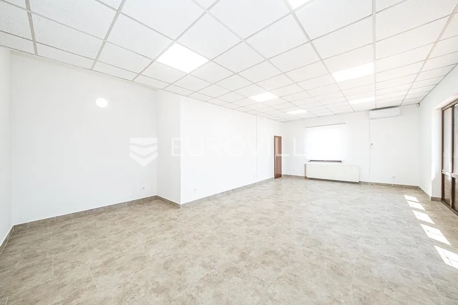 zagreb, lučko, poslovni prostor 55 m² - slika 3