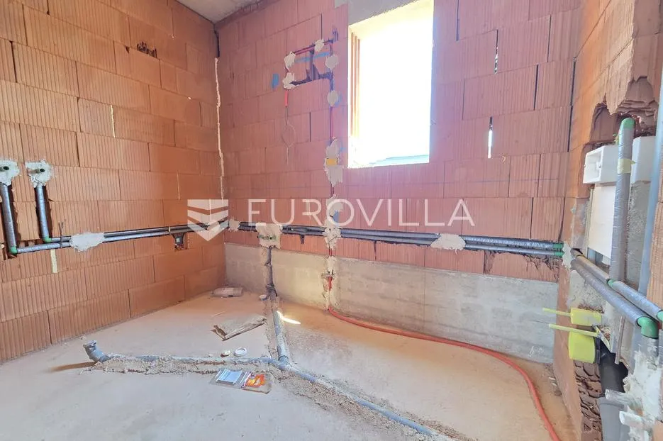 pula, valdebek, moderan penthouse u novogradnji s garažom, 120 m², mirna rezidencijalna zona - slika 12