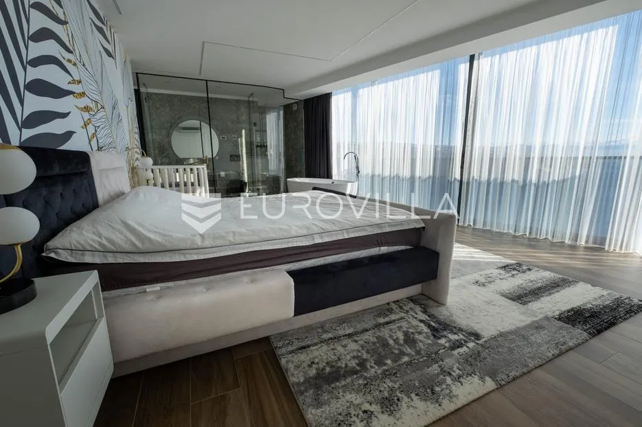 opatija, prekrasan penthause 228 m² s besprijekornim pogledom - slika 46