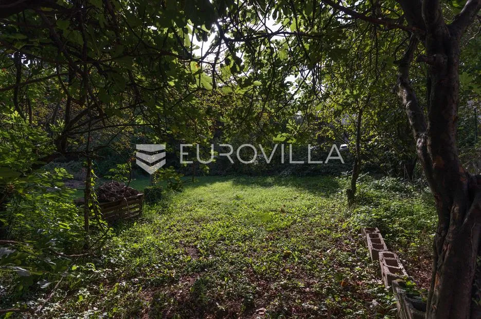 drenova, trosoban stan s dvije kupaonice, terasa i dio vrta, prizemlje obiteljske kuće, 72 m² - slika 14
