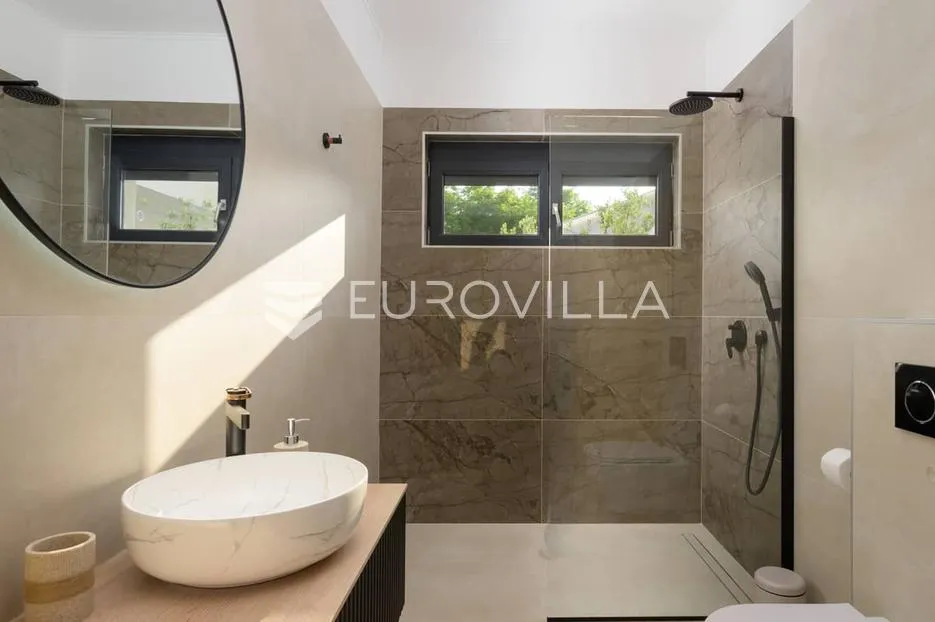 istra, matohanci, predivna prizemnica 139 m² s grijanim bazenom na mirnoj lokaciji - slika 23