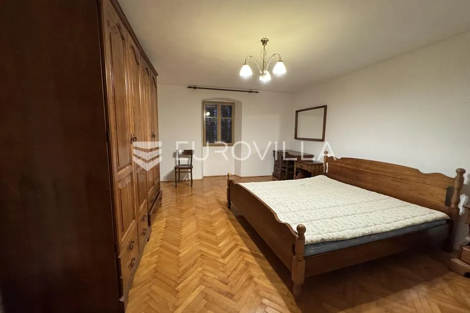 istra, kanfanar, autentična istarska kuća 200 m² s velikim potencijalom i velikom okućnicom - slika 15