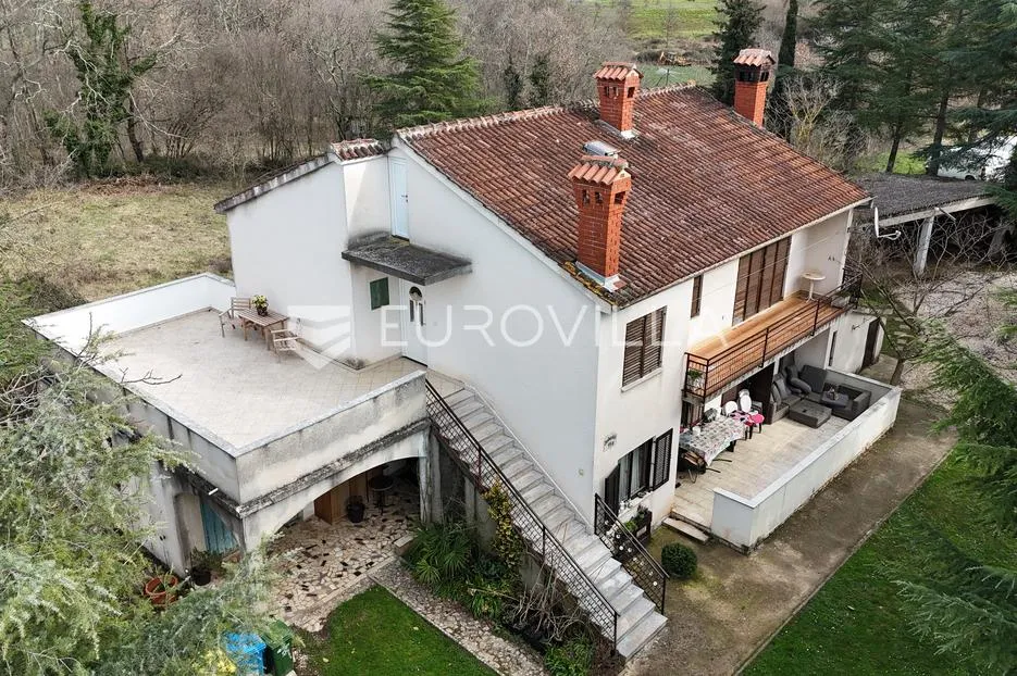 Istra, Poreč, Idealna nekretnina za život ili najam: dvije jedinice, garaža i velika parcela - Žbandaj, Poreč