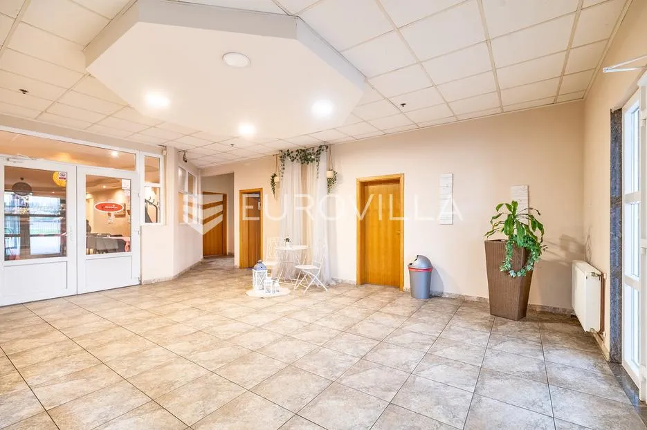 rugvica, poslovni kompleks površine 2.970 m² na zemljištu od 24.545 m² - slika 11