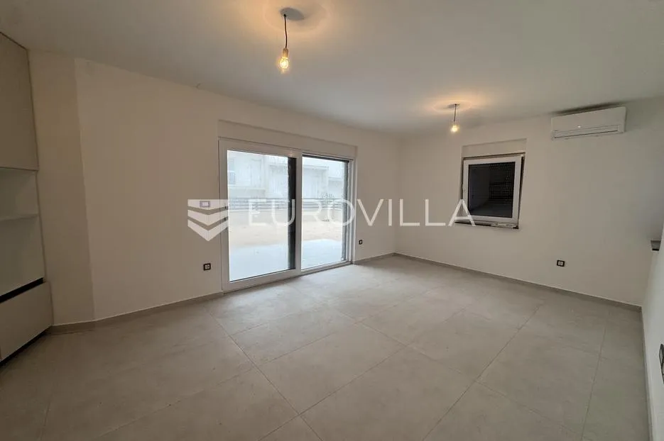 pag, šimuni, dvosoban apartman s vrtom 120 m od mora - slika 6