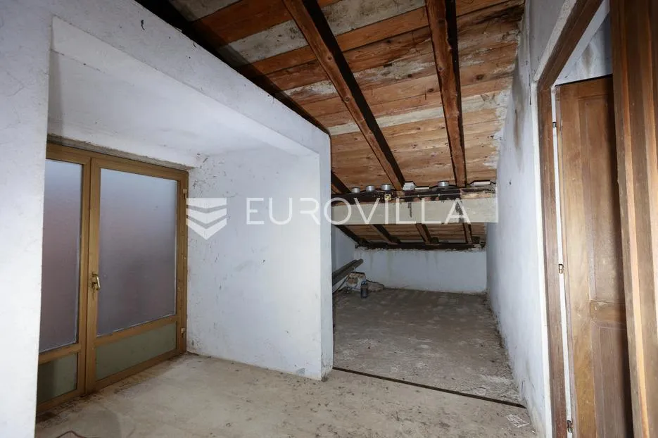 rijeka, hosti, južno orijentiran stan 120 m² potkrovlje 150 m², pogled na more - slika 26