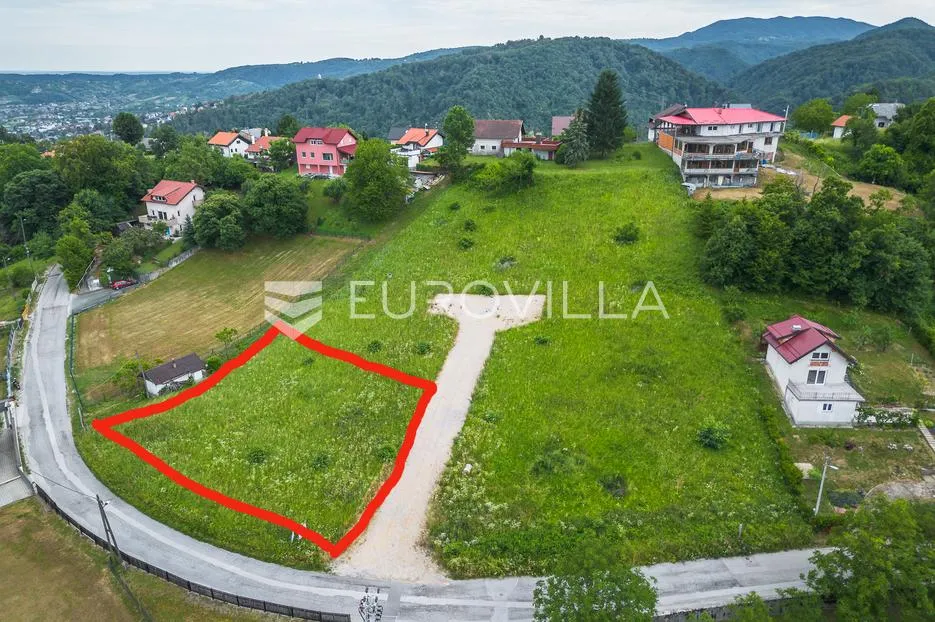 Samobor, Vrhovčak, građevinsko zemljište 829 m² na odličnoj lokaciji - Vrhovčak, Samobor