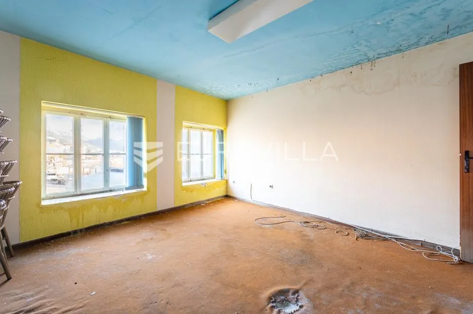 kaštel novi, poslovni prostor na atraktivnoj lokaciji uz more - slika 3