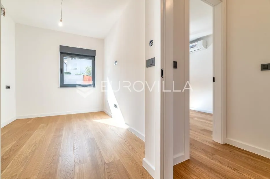 zagreb. šestine, luksuzan četverosoban stan s bazenom, novogradnja, nkp 184 m2 + 2 vpm - slika 3