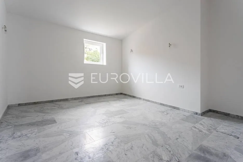 pag, četverosoban penthouse s5 nkp 160 m2, uz more novogradnja! - slika 11