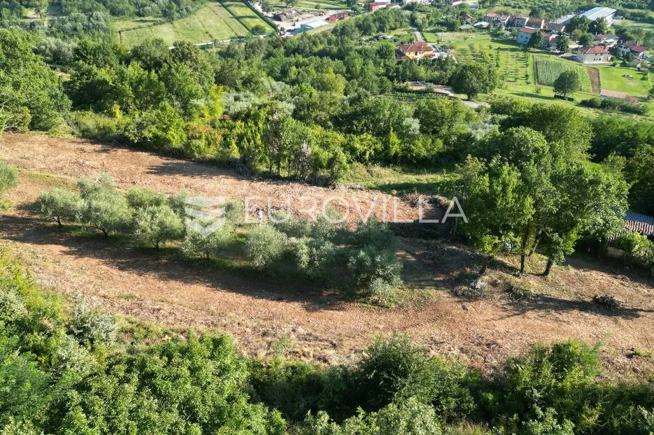 istra, motovun, građevinsko zemljište s pogledom na povijesne gradove - slika 5