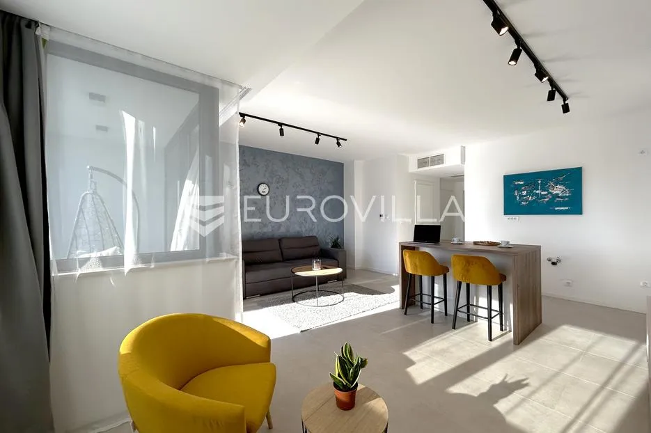 hvar, apartmanska vila sa pet uređenih apartmana - slika 47