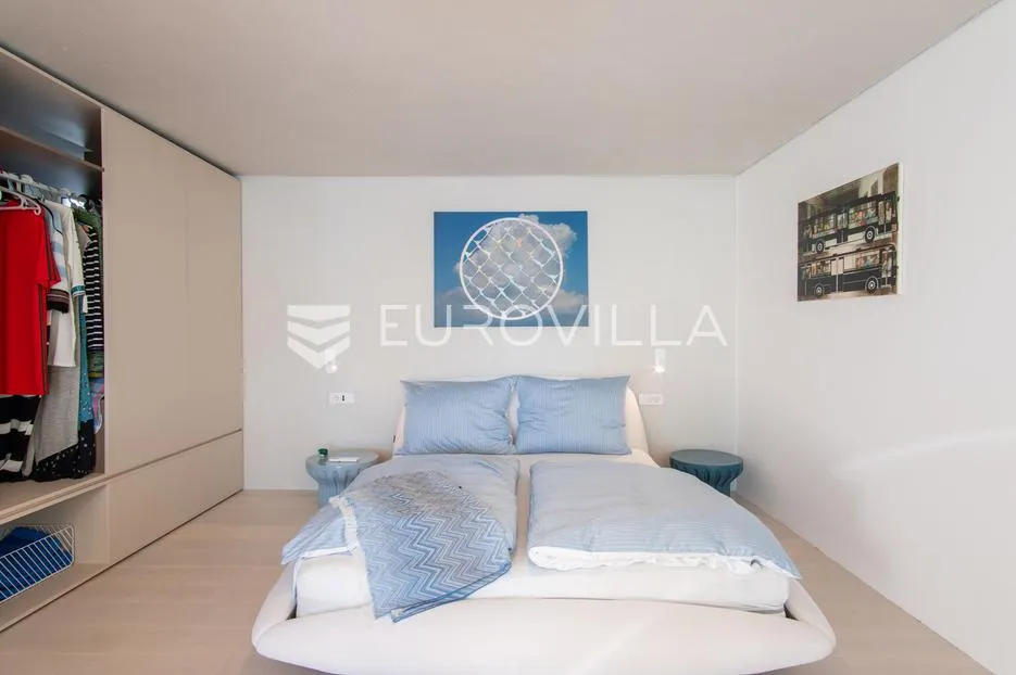 zadar, prvi red uz more — luksuzna dizajnerska vila s rooftop terasom - slika 23