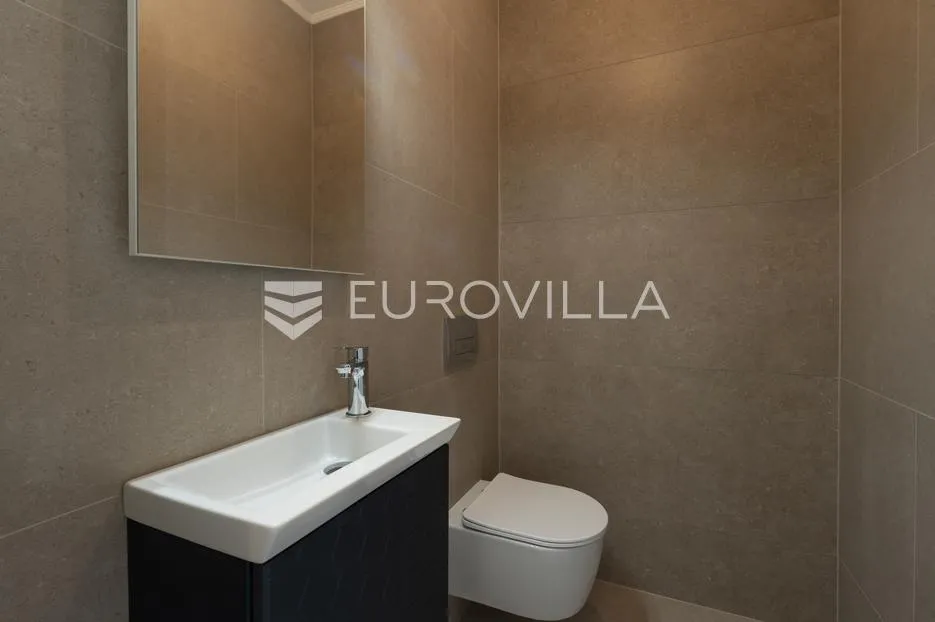 medulin, kvalitetna i moderna duplex kuća a, s grijanim bazenom 30 m² i garažom, 146 m² - slika 10