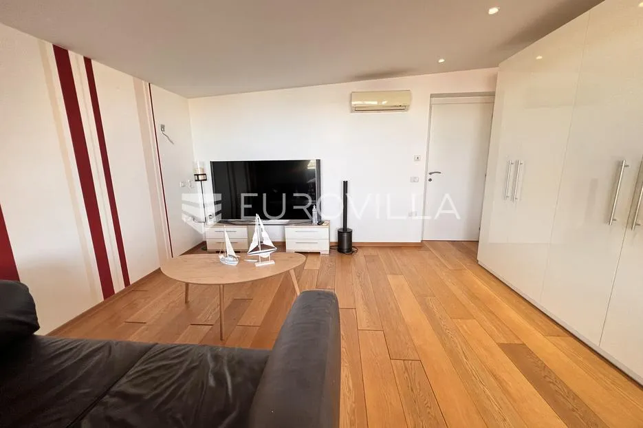 pula, pješčana uvala - prekrasni penthouse s otvorenim pogledom na more - 100m od mora - slika 9
