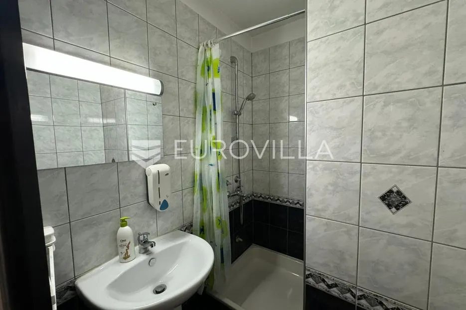 vrpolje, kvalitetna višenamjenska zgrada od 800 m² - slika 20