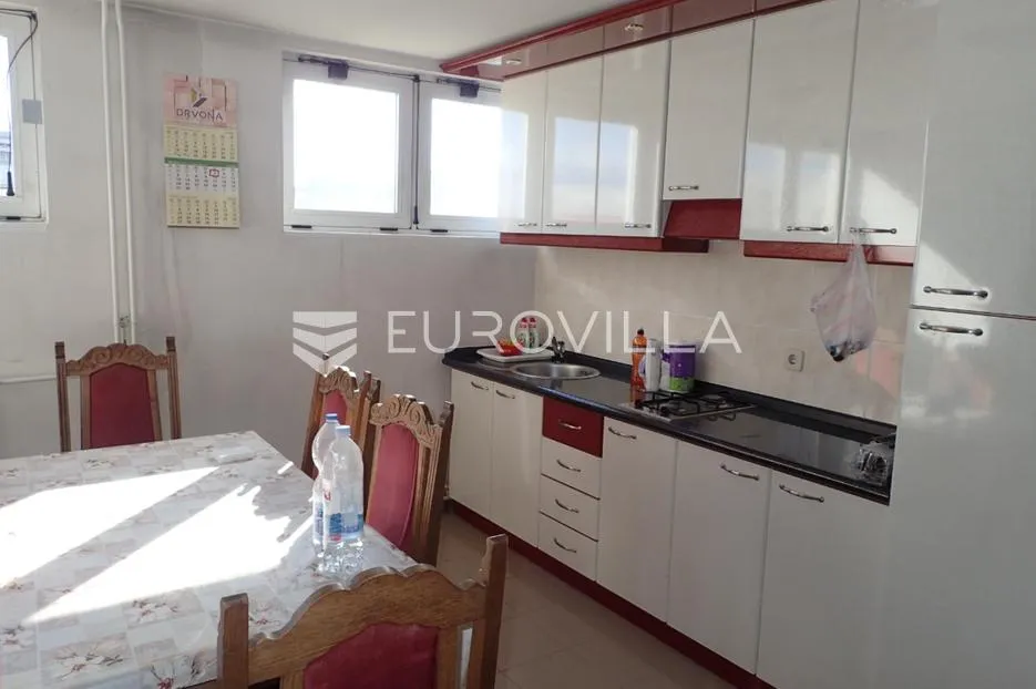 karlovac, turanj, održavana poslovna zgrada nkp 550 m2 - slika 3