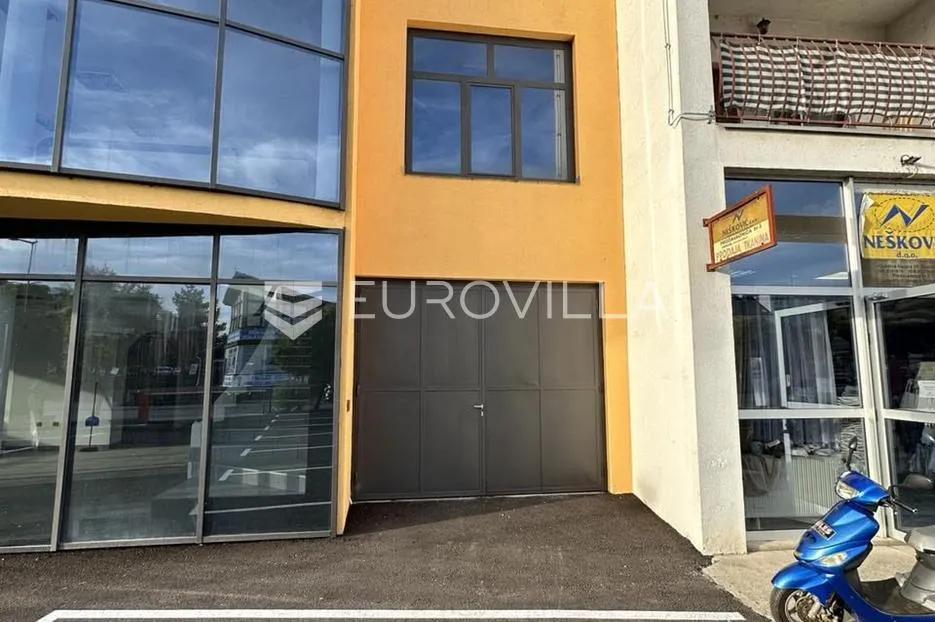 vukovar, centar, atraktivna poslovna zgrada na tri etaže - slika 3
